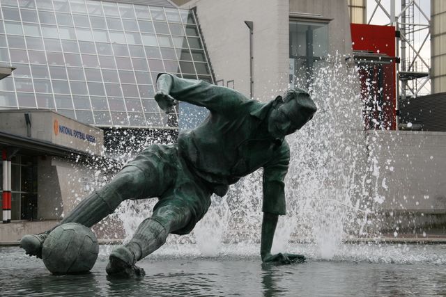 sir_tom_finney.jpg