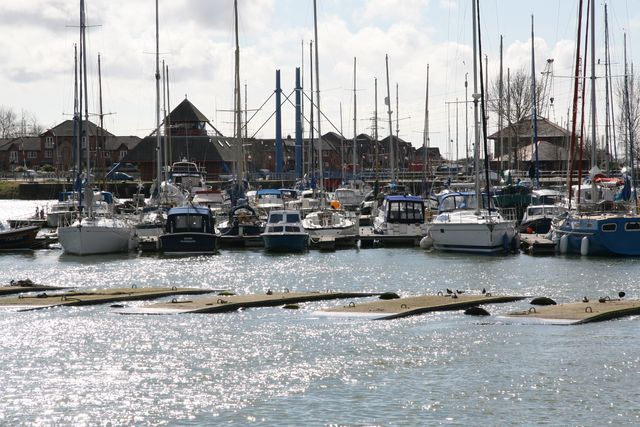 waiting_boats_2.jpg